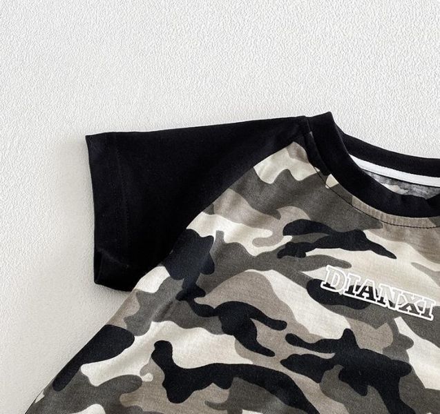 個性迷彩拼袖彈力包屁衣 