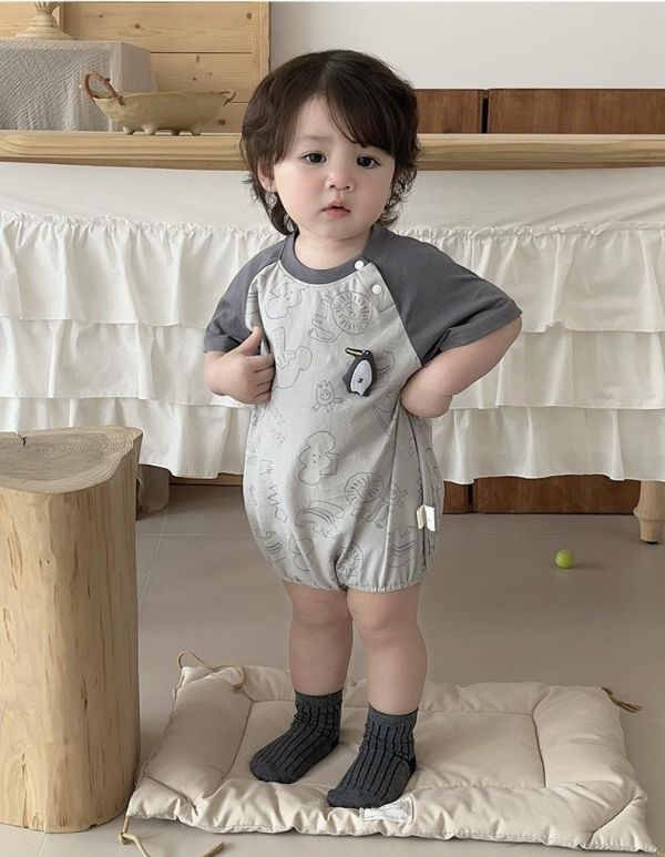 可愛塗鴉企鵝布偶拼袖包屁衣 