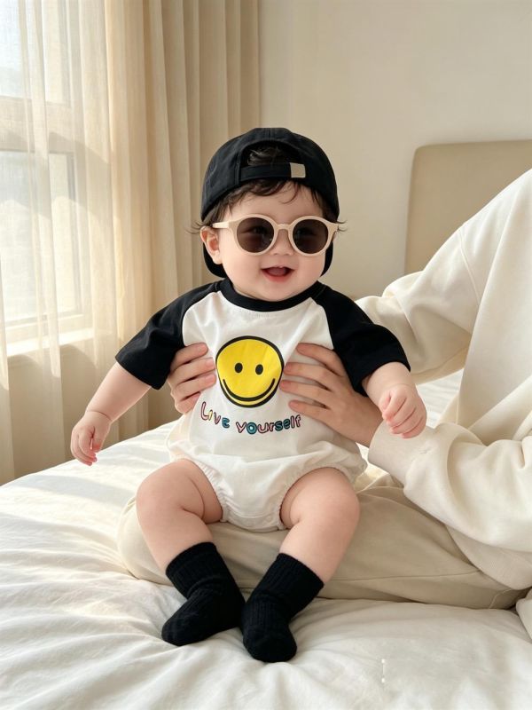 撞色拼袖可愛笑臉包屁衣 