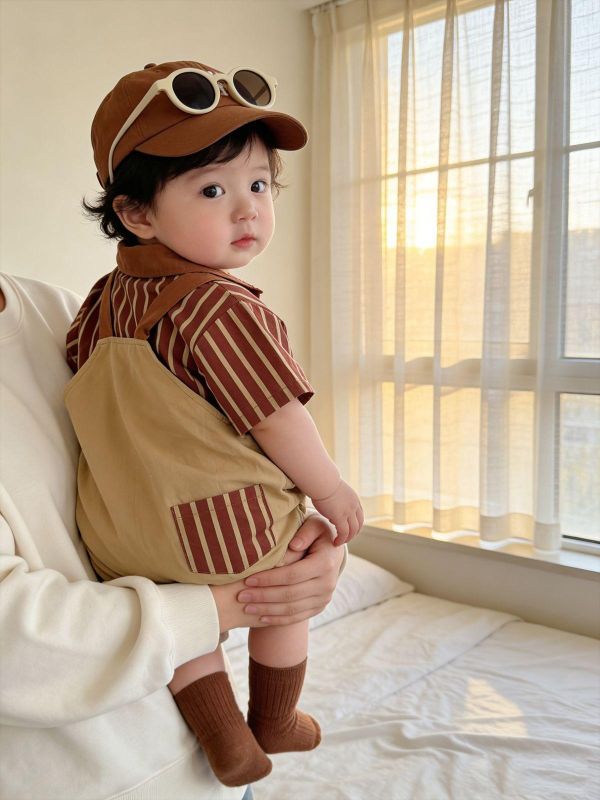 翻領條紋上衣+小熊布標吊帶褲套裝 
