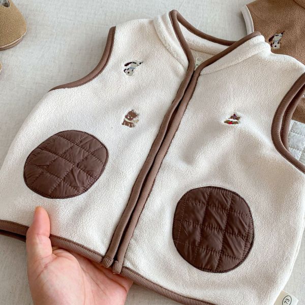 可愛狗狗刺繡雙面絨背心 