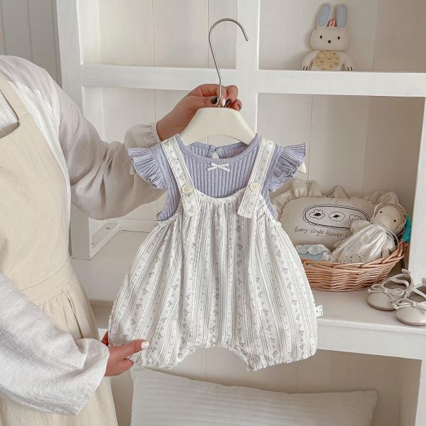 飛袖螺紋上衣+碎花吊帶蘿蔔褲 