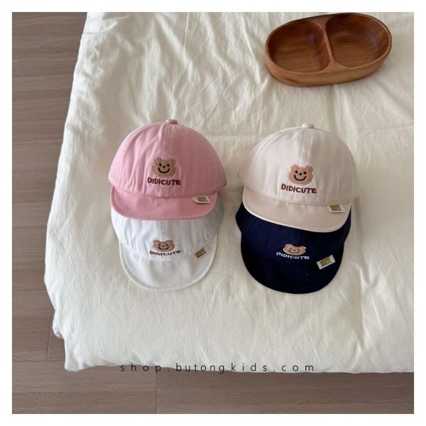 小熊刺繡素色軟帽沿棒球帽 