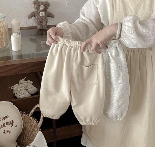 可愛補丁貼標素色束口褲 