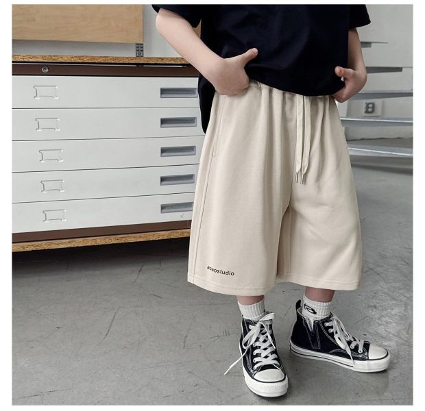字母印花素色抽繩寬鬆短褲 