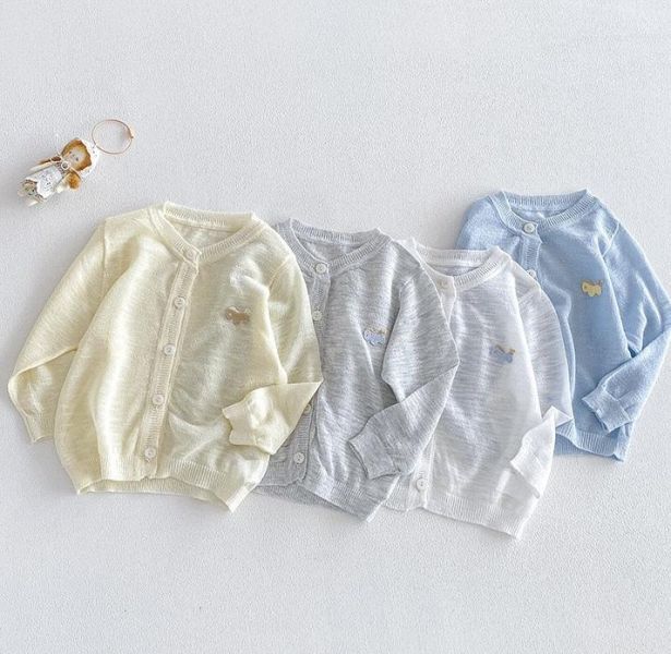 小馬貼布透膚防曬薄外套 