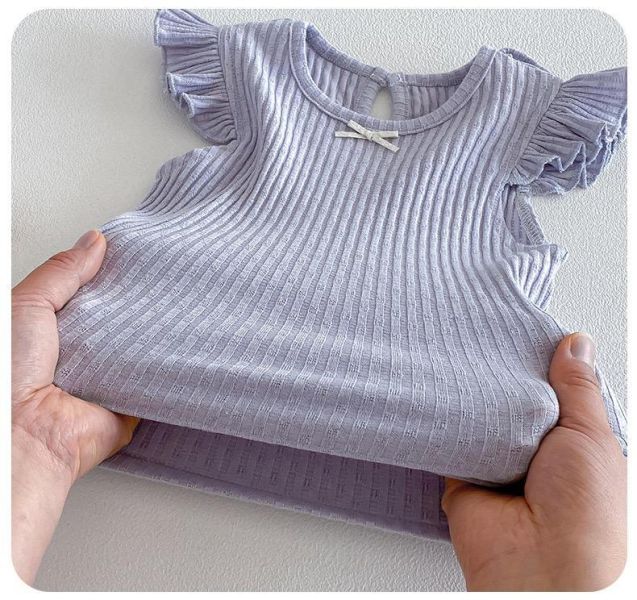 飛袖螺紋上衣+碎花吊帶蘿蔔褲 