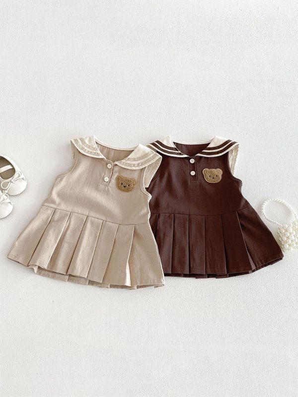 學院風小熊背心式百褶連身裙 