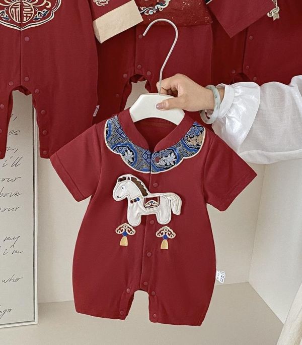 限定款-馬踏祥雲復古周歲連身裝 