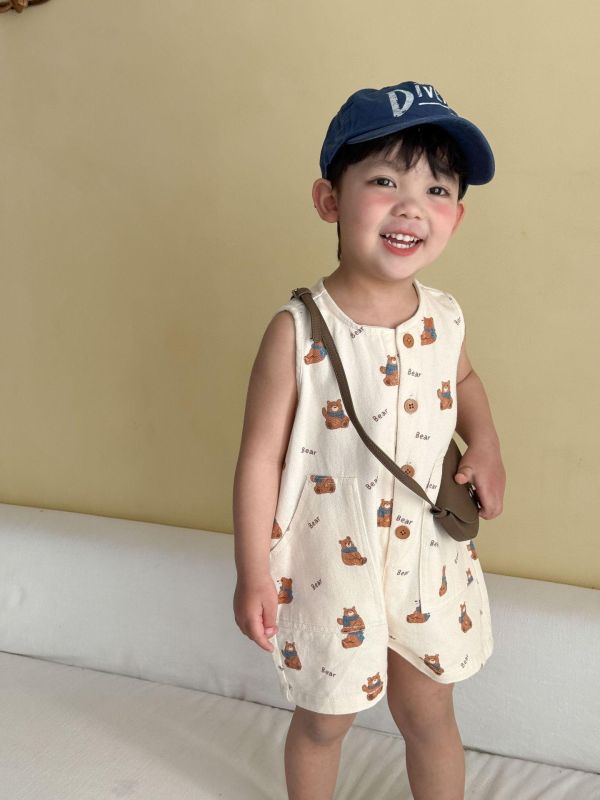 可愛卡通休閒開釦雙口袋連身裝 