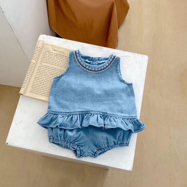 領邊刺繡後開釦花邊牛仔套裝 