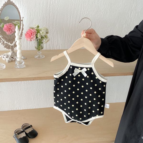 黑白撞色點點細肩包屁衣 
