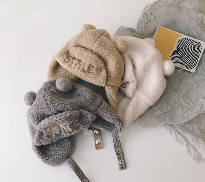 韓-泰迪絨毛刺繡雷鋒帽 