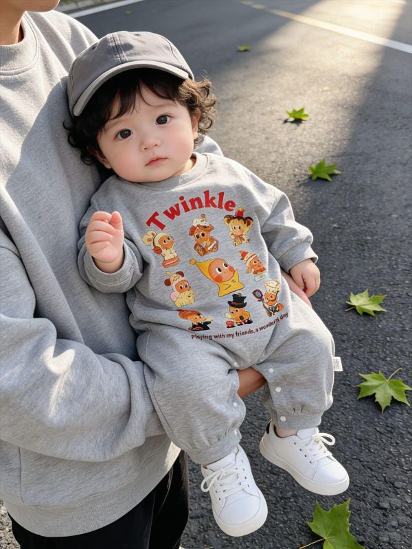 可愛星星人印花素色連身裝 