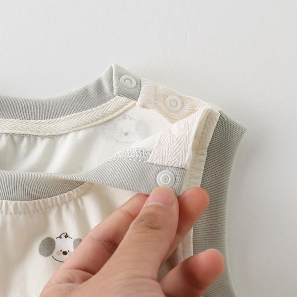 立體可愛狗狗背心式包屁衣 