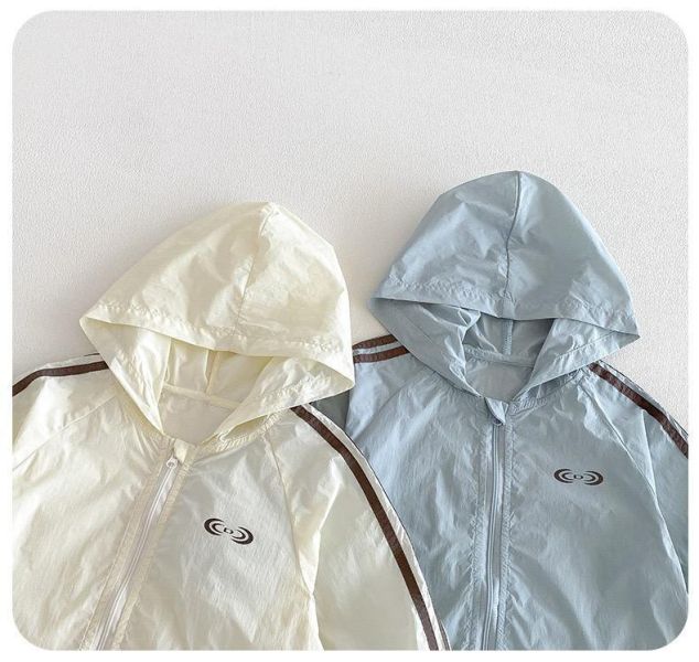 百搭休閒防曬薄款連帽外套 