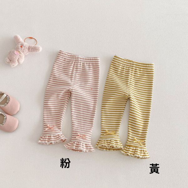 蕾絲領卡通上衣/條紋喇叭彈力褲 