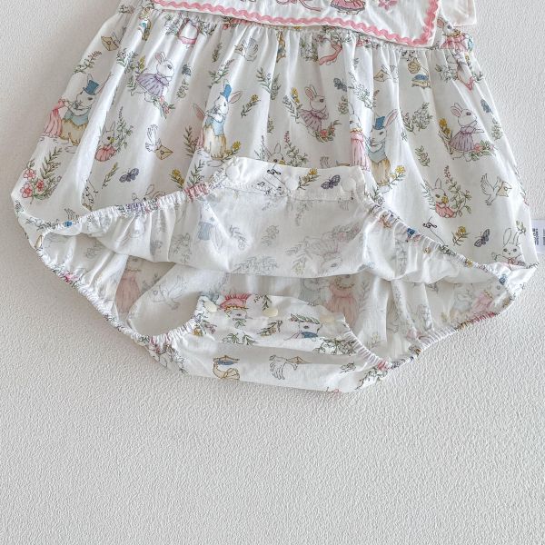 大方領兔子碎花田園包屁衣 