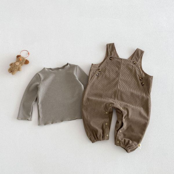 素色軟糯上衣+燈芯絨極簡吊帶長褲 