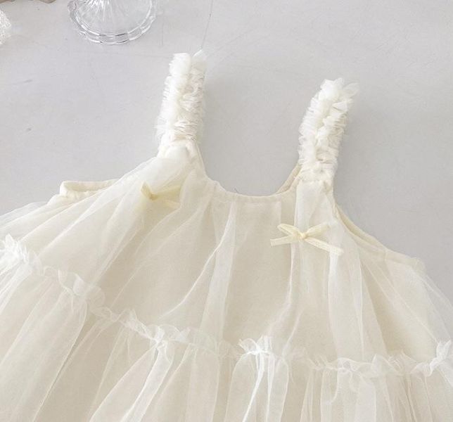 鵝黃上衣+網紗吊帶連身裙套裝 