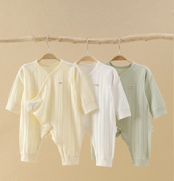 新生兒柔軟親膚小翅膀連身裝 