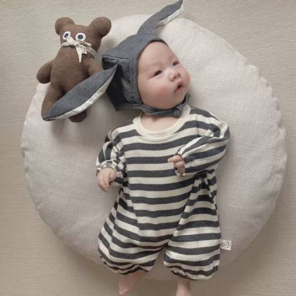 條紋寬鬆飛鼠連身裝(含帽) 