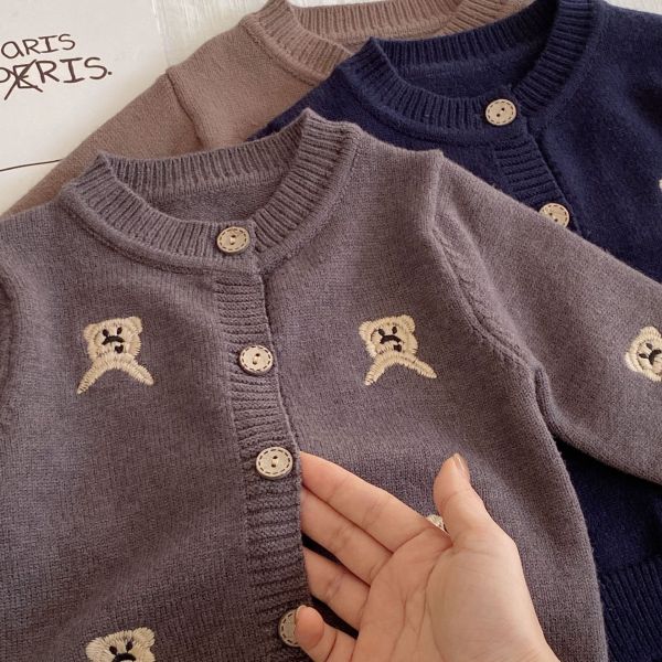 小熊刺繡素色針織開釦外套 