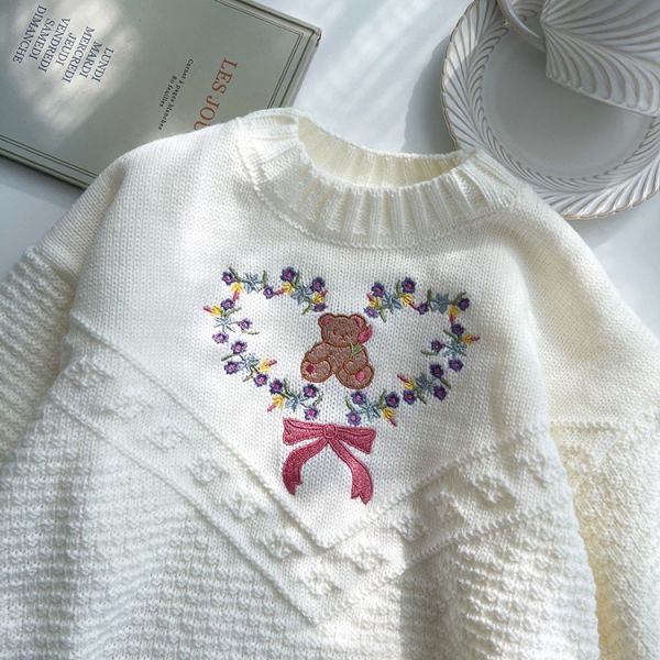 甜美針織小熊刺繡上衣 