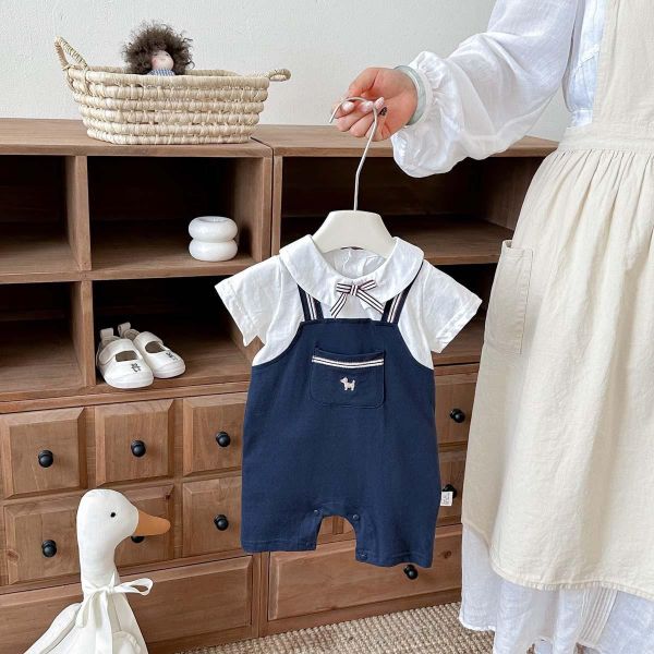 假兩件蝴蝶結翻領背帶連身裝 