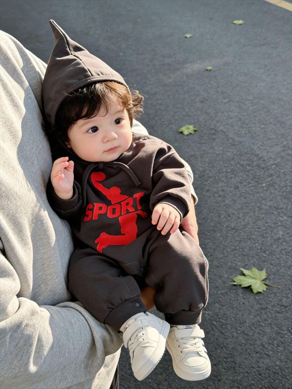 運動風籃球印花連身裝+帽 