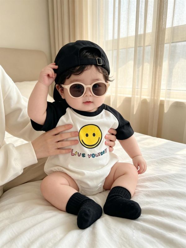 撞色拼袖可愛笑臉包屁衣 