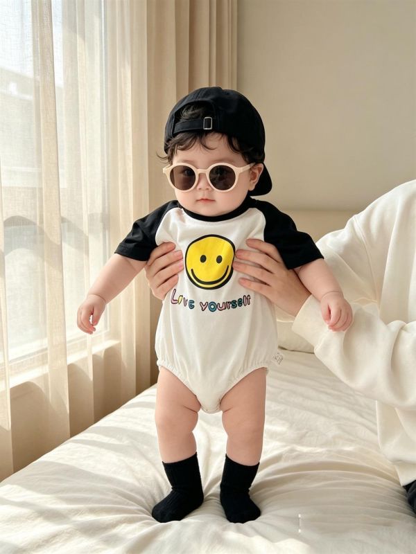 撞色拼袖可愛笑臉包屁衣 