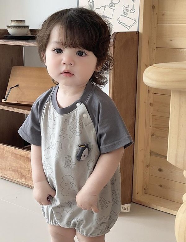 可愛塗鴉企鵝布偶拼袖包屁衣 