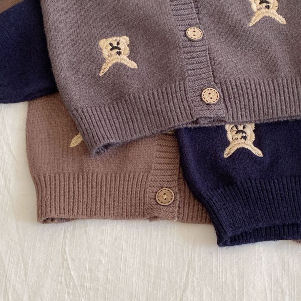 小熊刺繡素色針織開釦外套 