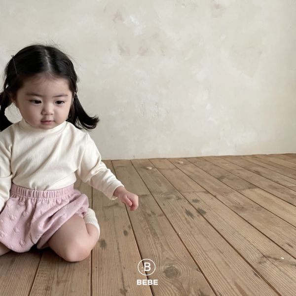 半高領素色彈力上衣 