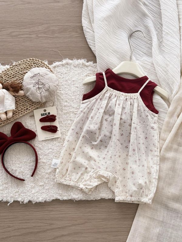 酒紅背心+田園碎花吊帶套裝 