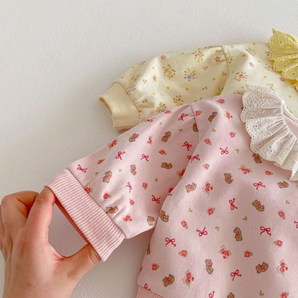 滿印碎花/小熊蕾絲花領上衣 