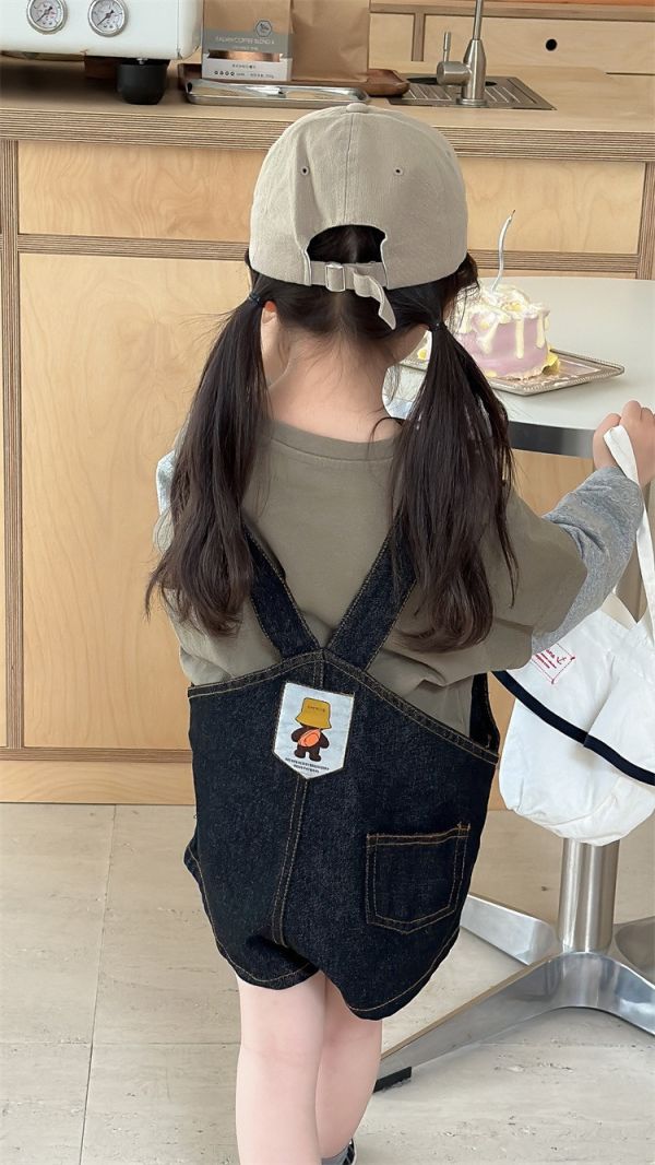 卡通貼標牛仔吊帶短褲 