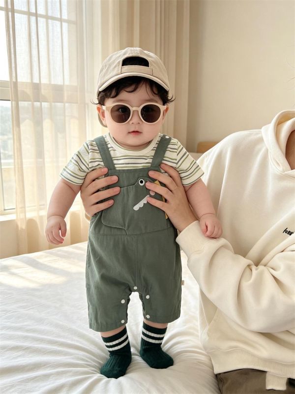 假兩件條紋恐龍吊帶連身裝 