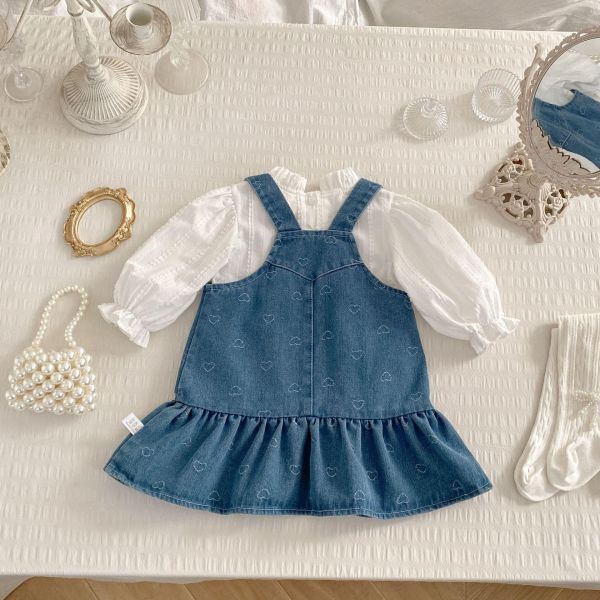 小立領襯衫衣+愛心牛仔吊帶裙 