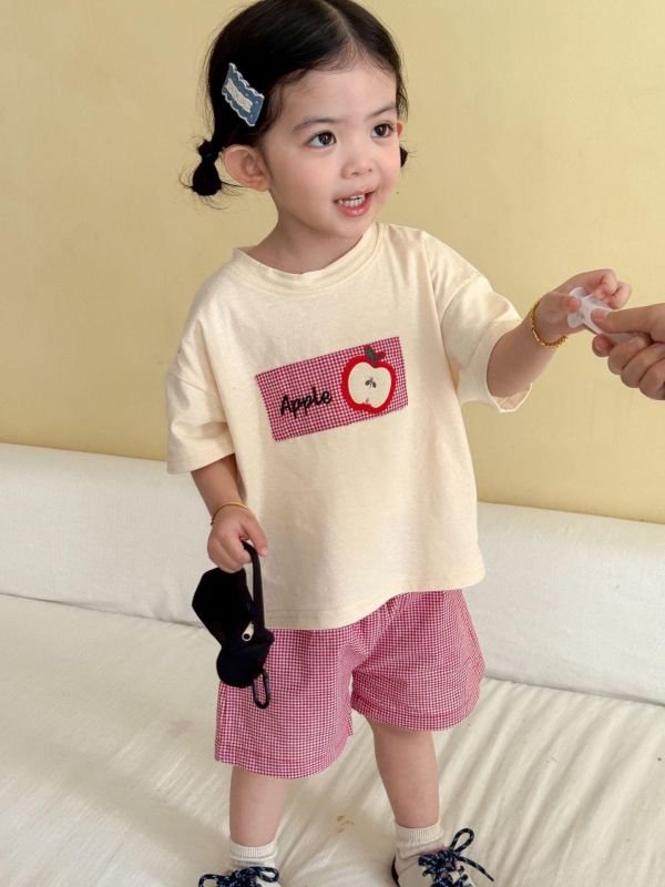 蘋果/大象布標上衣+格紋短褲套裝 