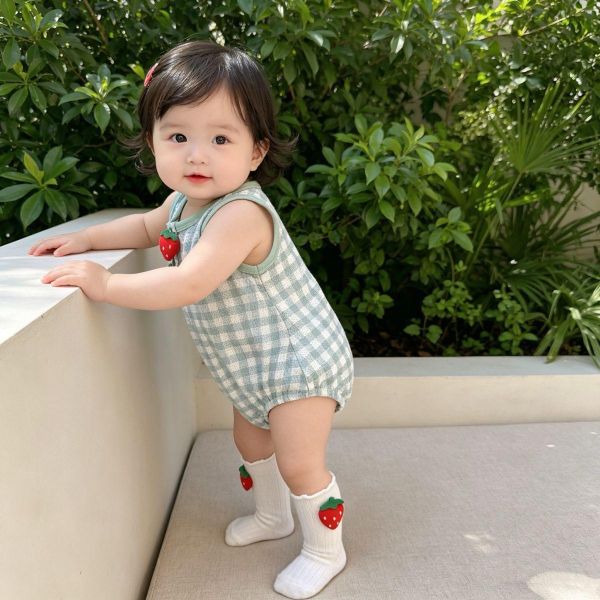 可愛草莓格紋棉質包屁衣 