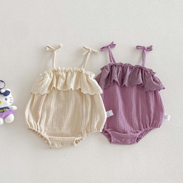 荷葉領系肩綁帶包屁衣 