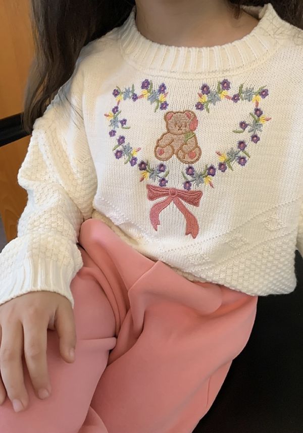 甜美針織小熊刺繡上衣 