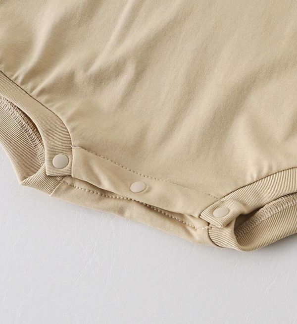 可愛松鼠榛果背心式包屁衣 