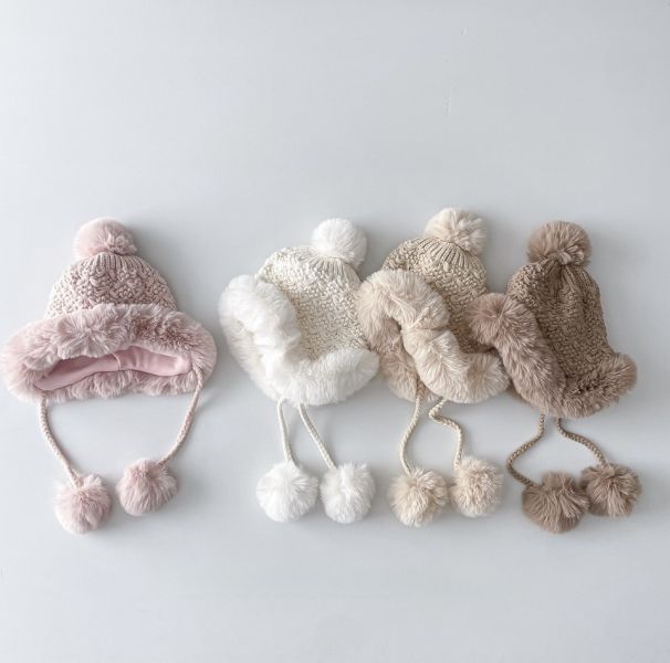 超可愛毛球護耳雷鋒毛帽 