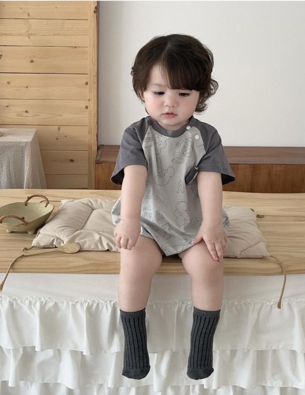 可愛塗鴉企鵝布偶拼袖包屁衣 