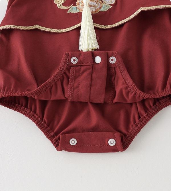 復古國風盤釦刺繡流蘇包屁衣 