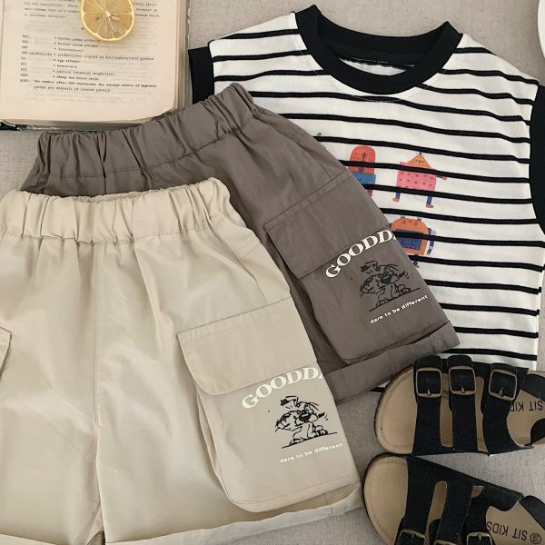 素色工裝大口袋塗鴉休閒短褲 