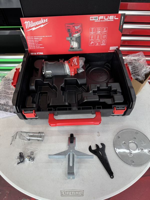 空機18V鋰電無碳刷木工修邊機(新款預購) 美沃奇,Milwaukee,台灣總代理,公司貨,鋰電動工具,M12,12V,M18,18V鋰電,修邊機,赫杰國際